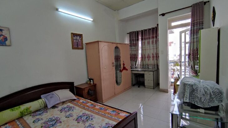 NGON, Nhà sát HXH Quang Trung, 56m2 3 tầng 4PN, 6.2 tỷ TL 0964364745