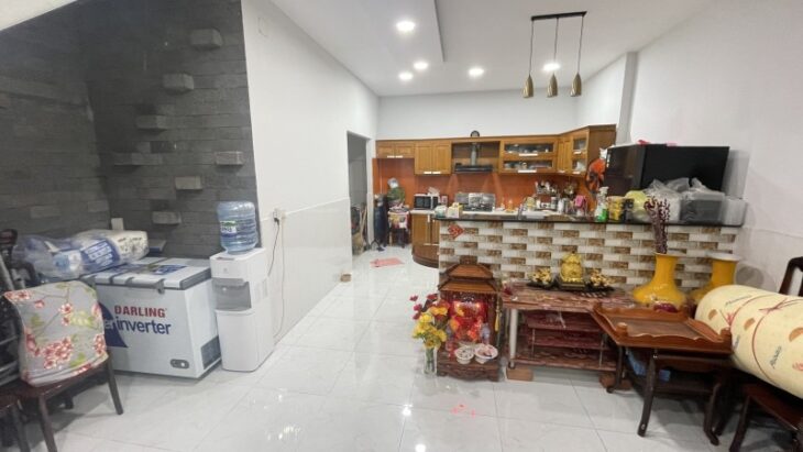 Bán nhà Hiệp Bình Chánh, đường Số 9, Thủ Đức, TP HCM. DT 5x18m, 3 tầng, 3PN, SH, 8.7 tỷ.