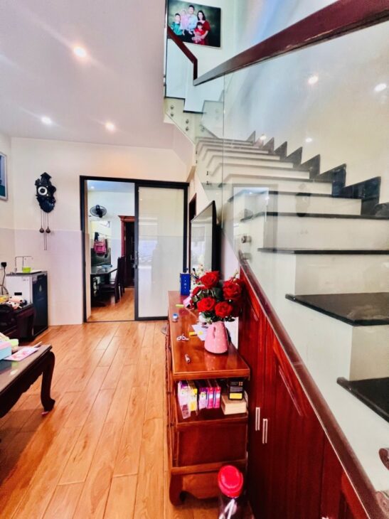 Bán nhà đường Số 6, Phường Linh Tây, Thủ Đức, TP HCM. DT 72m2, SH, 7.99 tỷ. LH: 0933125879