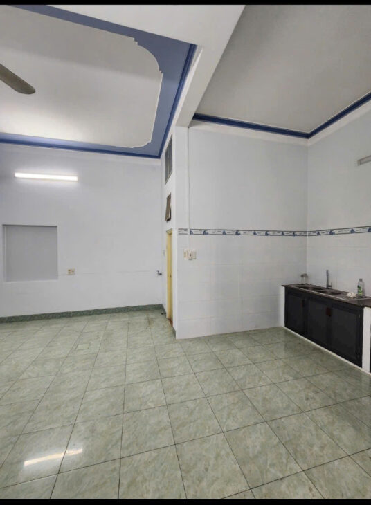 Cho thuê nhà Mặt tiền Kinh Doanh khu sầm uất đường Dương Hiến Quyền– Bắc Nha Trang.