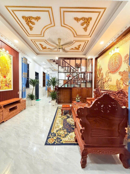 Nhà 1 Trệt 2 Lầu, Phong Cách Biệt Thự, Ngang 6m, 2 Mặt Tiền, 1 Xẹt Bùi Hữu Nghĩa.