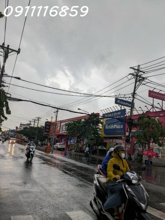 BÁN GẤP LÔ ĐẤT GÓC 2 MẶT TIỀN GẦN PHAN VĂN HỚN – 300.6m² – GIÁ CHỈ 16,8 TỶ