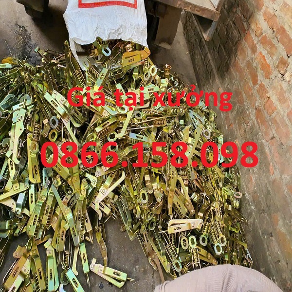 Vai trò của khóa tôm gạt lò xo với xe tải, xe ba gác