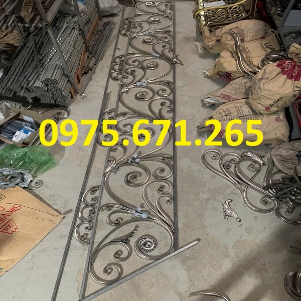 Đơn vị gia công lan can sắt mỹ thuật ban công giá rẻ