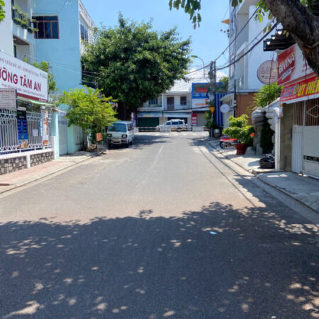Bán Lô Đất Lớn Trung Tâm Nha Trang – 339m² – Mặt Tiền Đẹp Bán Lô Đất Lớn Trung Tâm Nha Trang – 339m² – Mặt Tiền Đẹp