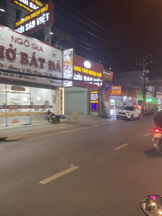 Bán tòa nhà 8,4x30m nhà 6 lầu giá 29 tỷ MT Đường Nguyễn Ảnh Thủ, Q12