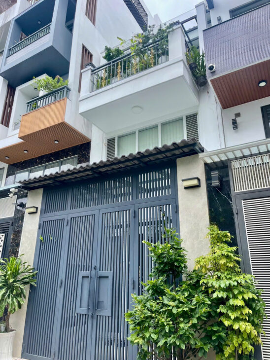 Bán gấp nhà trên đường Quang Trung, 5.4*15.3m, giá chỉ 5,3 tỷ, P8, GV, phù hợp ở và cho thuê