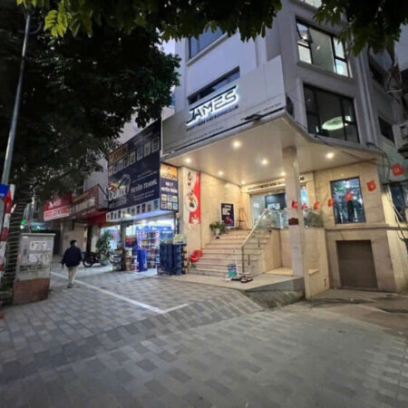 Bán Nhà Lạc Long Quân 60m, 5 tầng, oto đỗ cửa! 2 thoáng trước sau, 5 ngủ ở luôn! Bán Nhà Lạc Long Quân 60m, 5 tầng, oto đỗ cửa! 2 thoáng trước sau, 5 ngủ ở luôn!