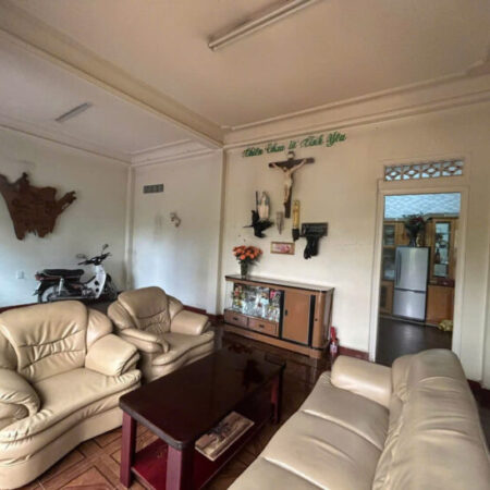 Cho thuê nhà mặt tiền đường Xô Viết Nghệ Tĩnh Phường 7 Đà Lạt giá 13tr Cho thuê nhà mặt tiền đường Xô Viết Nghệ Tĩnh Phường 7 Đà Lạt giá 13tr