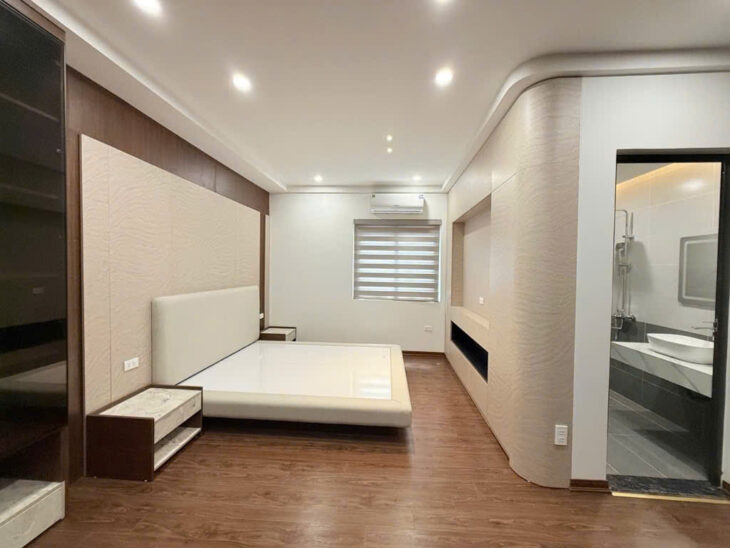 BÁN NHÀ GIẢI PHÓNG – LÔ GÓC – 3 MẶT THOÁNG – THANG MÁY – KINH DOANH NGÕ THÔNG Ô TÔ VÀO NHÀ