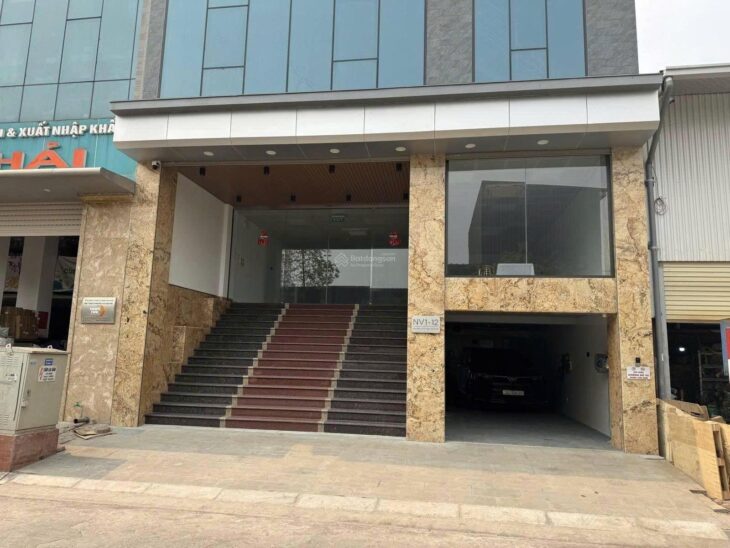 Chính chủ cho thuê tòa nhà làm văn phòng 4 tầng 15tr/thg/sàn/ 130m2 – xã Tứ Hiệp,Thanh Trì, Hà Nội