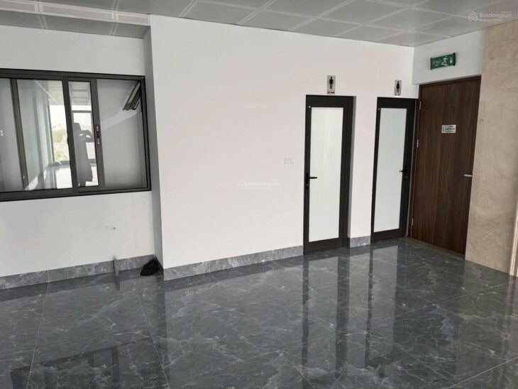 Chính chủ cho thuê tòa nhà làm văn phòng 4 tầng 15tr/thg/sàn/ 130m2 – xã Tứ Hiệp,Thanh Trì, Hà Nội