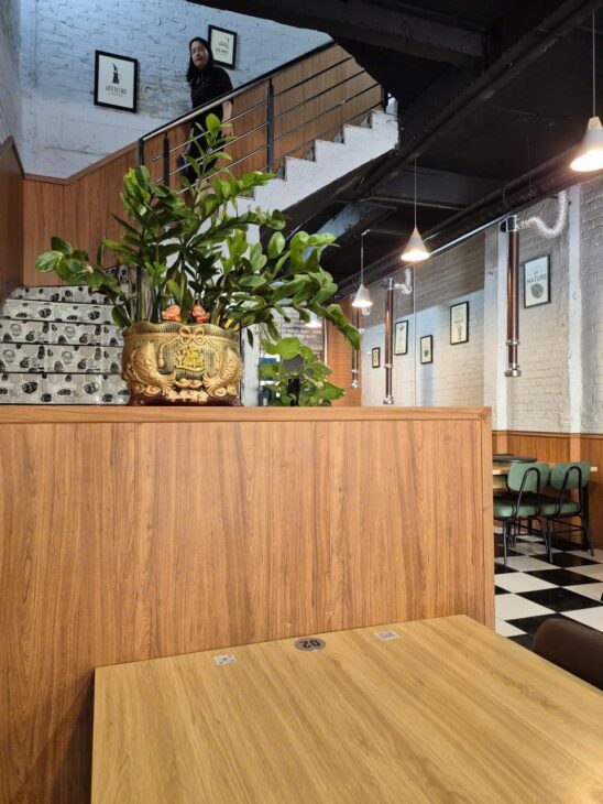 NHÀ ĐẸP – GIÁ TỐT – CHÍNH CHỦ CẦN BÁN TẠI mặt đường Nguyễn Cao – đối diện chung cư Thanh Bình