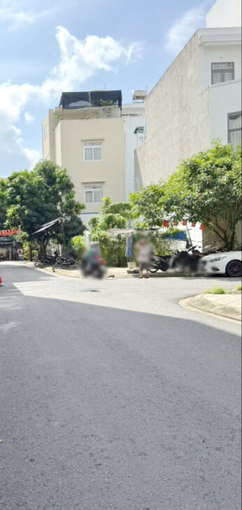 Bán lô đất góc 2 mặt tiền đường Số 2 KDC Bông Sao P5 Q8