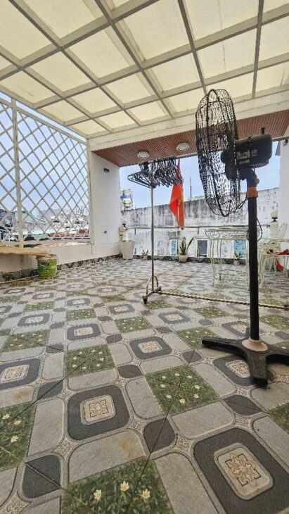 NHÀ 3 TẦNG – HẺM THÔNG TỨ TUNG – GIÁP QUẬN 7 – NHÀ MỚI Ở NGAY – Đ. HUỲNH TẤN PHÁT – NHÀ BÈ – GIÁ