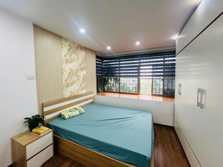 tập thể quân đội hoàng quốc việt 110m 4 ngủ,2 thoáng,ô tô đỗ cửa giá 5,45 tỷ