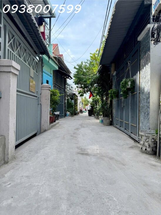 NHÀ BÁN GẤP GIẢM 400 TRIỆU. SÁT VÁCH QUẬN 7 – NHÀ MỚI Ở NGAY (4x15m) VUÔNG VỨC, TẶNG FULL NỘI THẤT