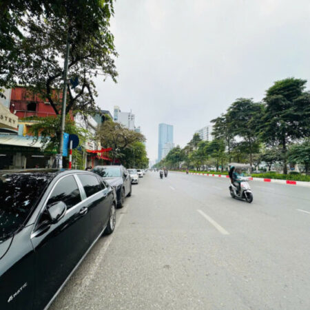 MẶT PHỐ VĂN CAO – TRUNG TÂM BA ĐÌNH – DÒNG TIỀN ĐỀU – GIÁ SIÊU VIP- 95 m, 7 tầng, mặt tiền 5m, 65 tỷ