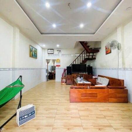 Vị trí cực hiếm – MẶT TIỀN LÊ THỊ NHO