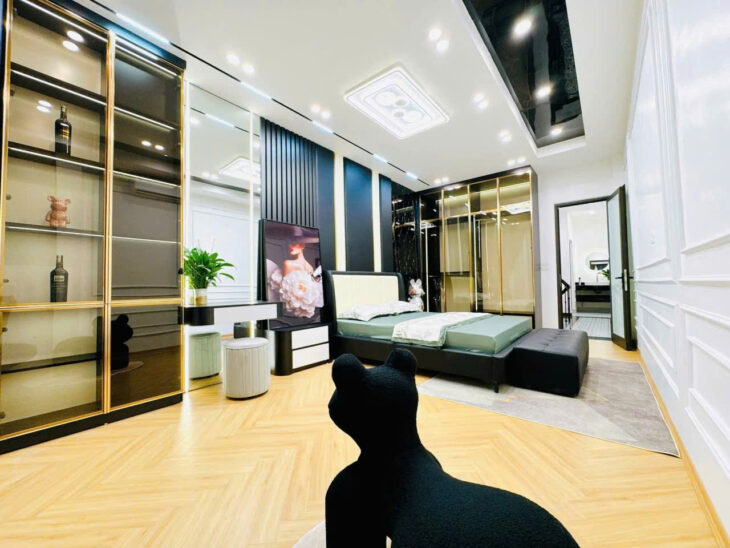 NHÀ ĐẸP TRẦN DUY HƯNG 55m, 6 tầng, Mặt tiền 4m, chưa đến 17 tỷ.- 5M RA ĐƯỜNG – RA HỒ