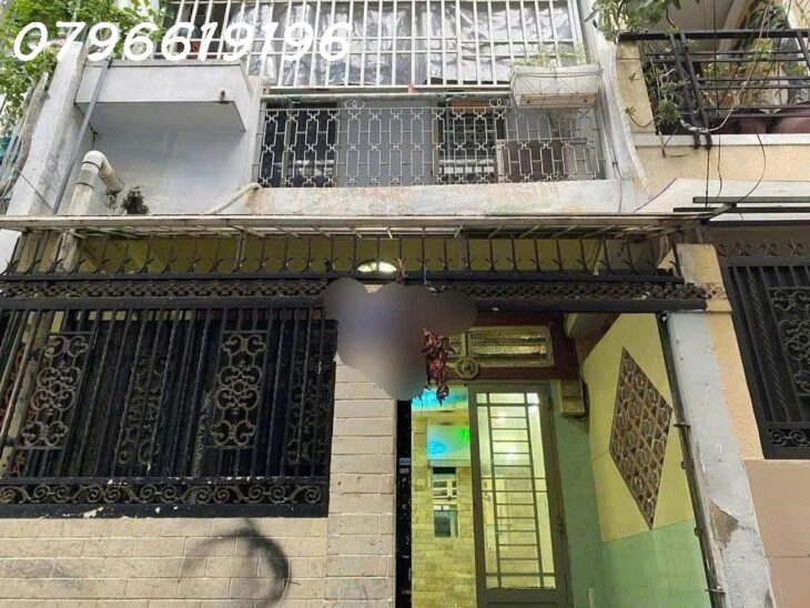 NHÀ CŨ TIỆN SỬA CHỮA XÂY MỚI / NHÀ GẦN MẶT TIỀN / HẺM BA GÁC / DT đẹp