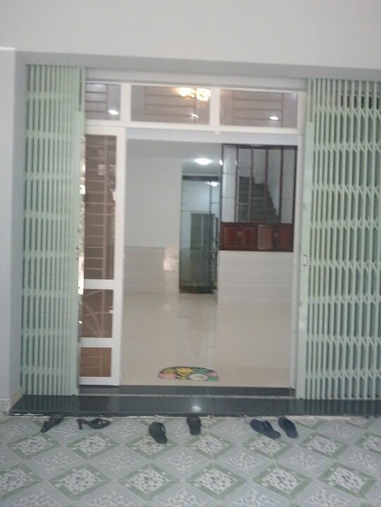 Hạ giá bán nhanh nhà mặt tiền đường Số 5 KDC Bình Hưng