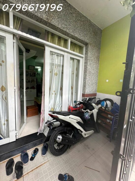 Sát Mặt tiền HXH trung tâm Q8 DT chuẩn. SHR vuông vức Hoàn công đủ