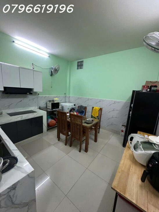 Sát Mặt tiền HXH trung tâm Q8 DT chuẩn. SHR vuông vức Hoàn công đủ