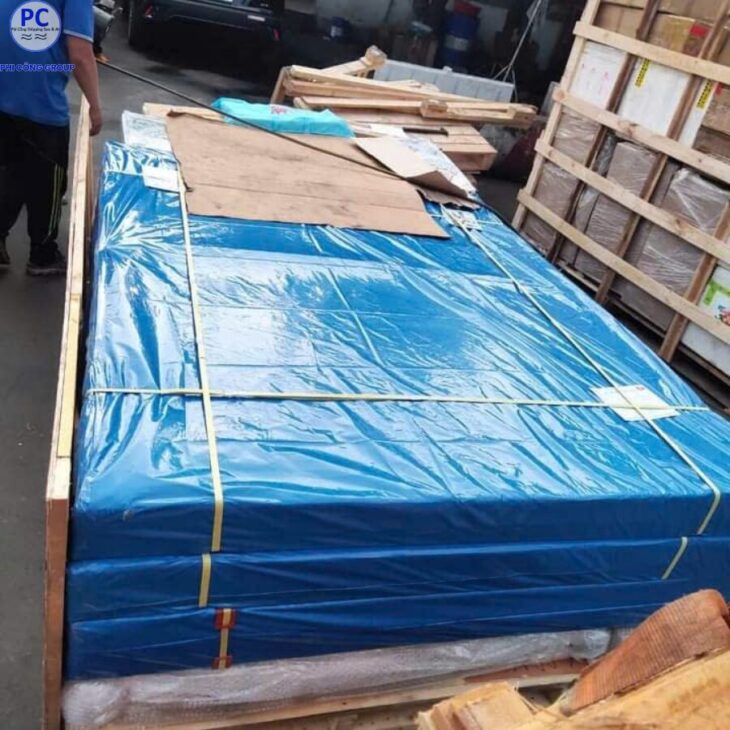 GỬI NỆM CAO SU THIÊN NHIÊN SANG ÚC