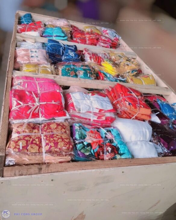 GỬI ÁO DÀI ĐI MỸ BẰNG ĐƯỜNG TÀU BIỂN GIAO TẬN NHÀ BAO THUẾ