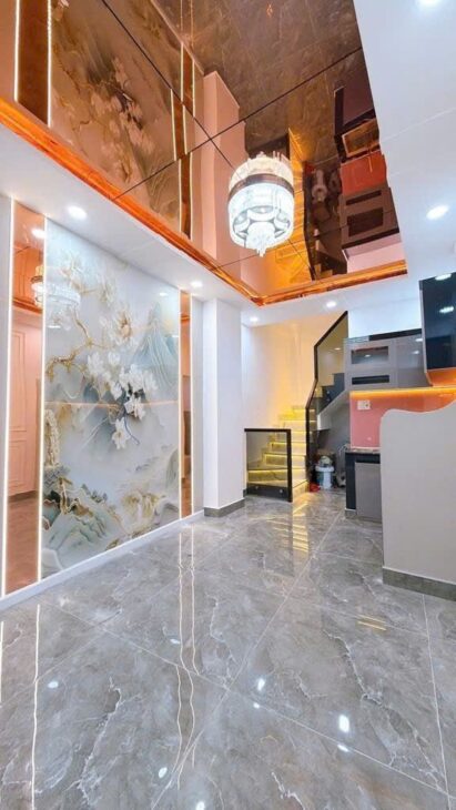 ĐOÀN VĂN BƠ – NHÀ 3 TẦNG NHỎ XINH – XÁCH VALI VÀO Ở NGAY💰 Giá chính chủ: 3.5 TỶ – bớt Lộc Cách hẻm