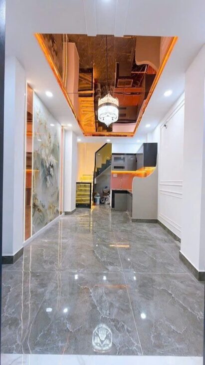 ĐOÀN VĂN BƠ – NHÀ 3 TẦNG NHỎ XINH – XÁCH VALI VÀO Ở NGAY💰 Giá chính chủ: 3.5 TỶ – bớt Lộc Cách hẻm