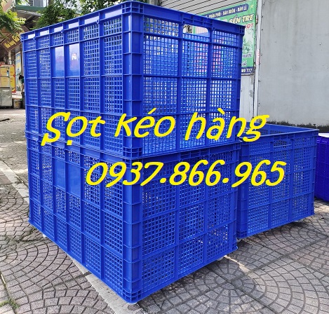 Sọt dùng trong phân xưởng, sọt nhựa có 5 bánh xe dưới đáy, sóng nhựa hở