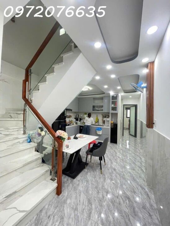 NHỈNH 4.x TỶ- HUỲNH TẤN PHÁT- NHÀ MỚI- DT 4 x 19- 4 PN, SHR- HOÀN CÔNG- GẦN PHÚ MỸ HƯNG.