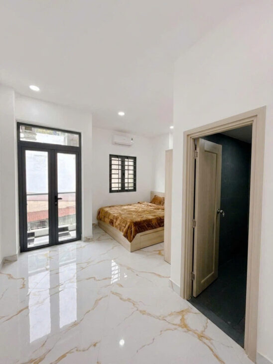 CHỈ 5. x TỶ- QUẬN 7- GẦN KCX TÂN THUÂN – NHÀ MỚI 3 TẦNG – DT 4.5 x 12- SỔ RIÊNG.