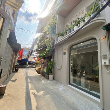 GIÁ 5. x TỶ- QUẬN 7- GẦN PHÚ MỸ HƯNG- NHÀ MỚI DT 4.6 x 9- SỔ RIÊNG – HOÀN CÔNG.