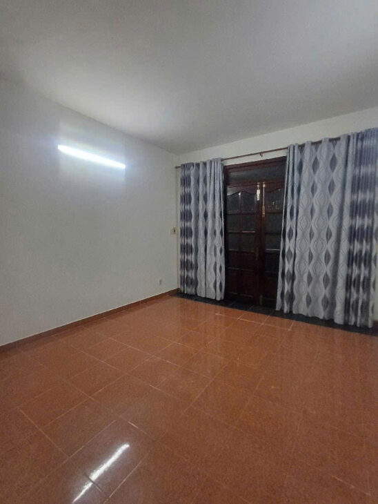 CHỈ 4 TỶ HƠN- BÁN NHÀ QUẬN 7– GẦN NGÃ 4 NGUYỄN THỊ THẬP– DT 4.1×14– 3PN– SHR.