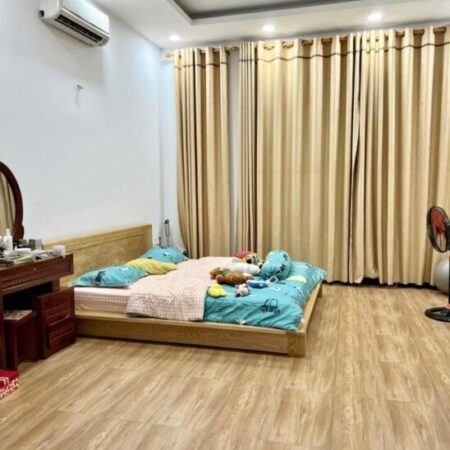 HIẾM! NHÀ 4 TẦNG GIÁP GÒ VẤP – DÒNG TIỀN 20TR/THÁNG – TƯƠNG LAI RA MẶT TIỀN 12M