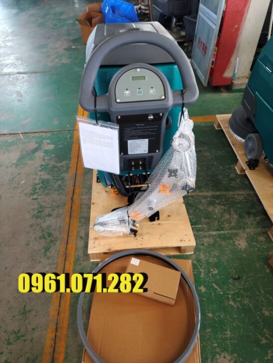 Máy chà sàn liên hợp Kumisai KMS 65B