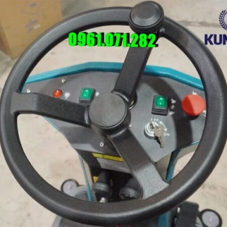 Máy chà sàn ngồi lái Kumisai KMS 90B
