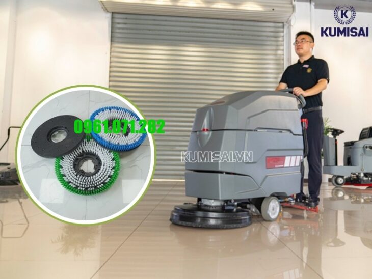 Máy chà sàn Kumisai KMS-X4 chạy ắc quy