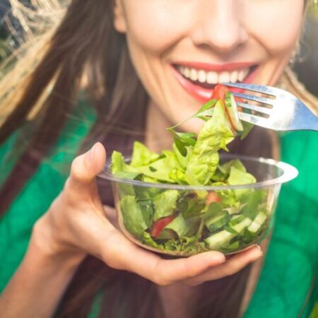 Chăm sóc bản thân để duy trì diện mạo tươi tắn mỗi ngày