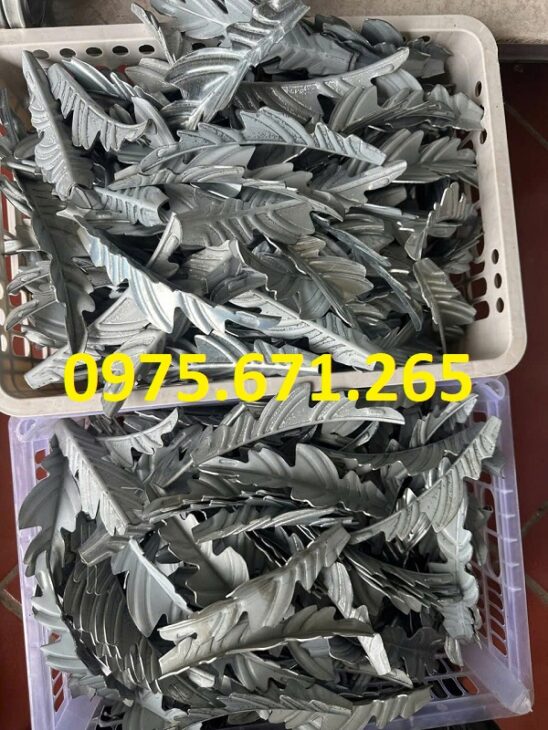 Mua mũi chông đúc cho mẫu cổng sắt cổ điển ở đâu?