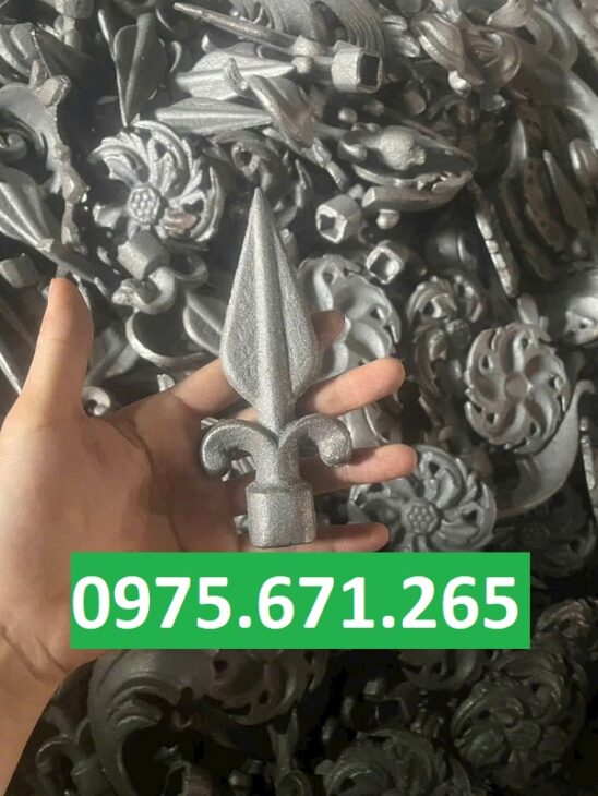 Mua mũi chông đúc cho mẫu cổng sắt cổ điển ở đâu?