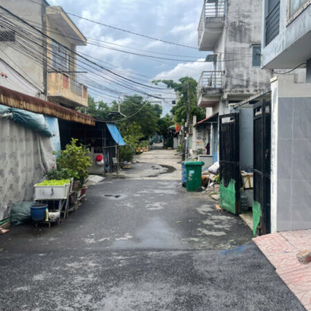 BÁ.N NHÀ GẦN CHỢ THẠNH XUÂN – GẦN 70M² – HẺM 4M Ô TÔ TỚI ĐẤT – VÀO Ở NGAY – NHỈNH 3Đ