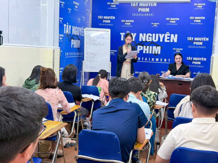 KHÓA HỌC LÀM CHỦ GIỌNG NÓI – GIAO TIẾP TỰ TIN TRƯỚC CÔNG CHÚNG